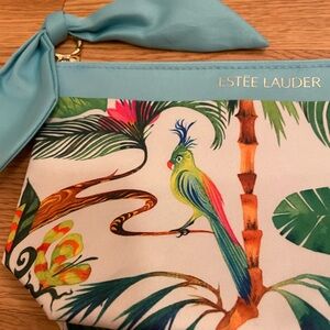 6/$20 Estée Lauder Makeup Bag, Tropics Print, in Excellent Preloved Condition